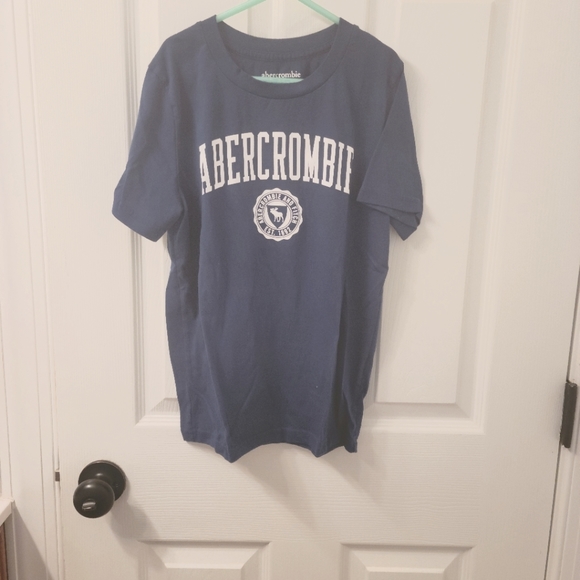Abercrombie boys tshirt